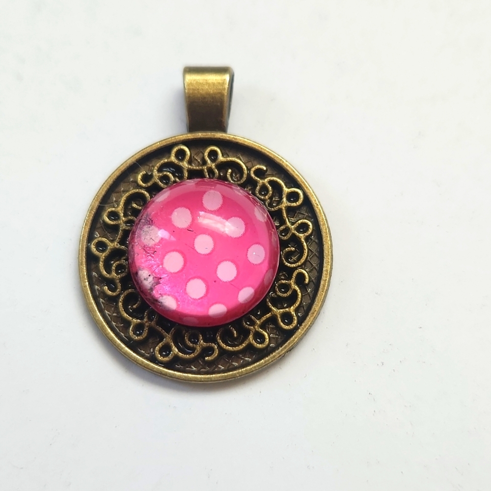 Gold and Pink Pendant Necklace